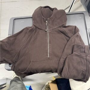 Lululemon Brown sweatshirt